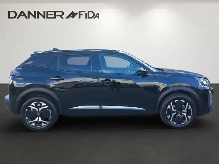 Peugeot 2008 2023 photo 3