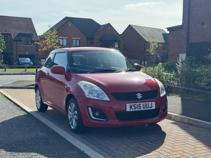 Suzuki Swift 2015 photo 3