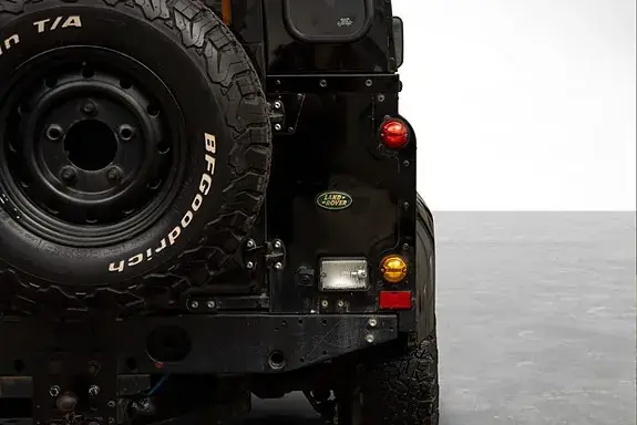 Land Rover Defender 90 2001 photo 4