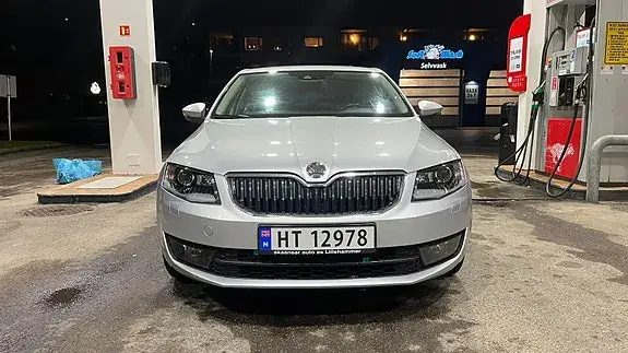Skoda Octavia 2013 photo 3