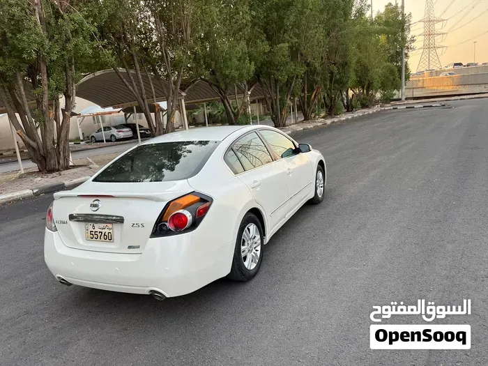 Nissan Altima 2012 photo 4