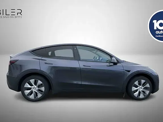 Tesla Model Y 2022 photo 2