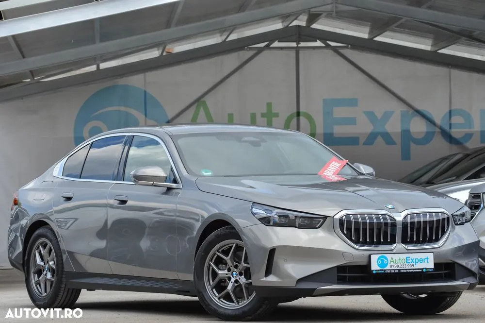 BMW Seria 5 2024 photo 2