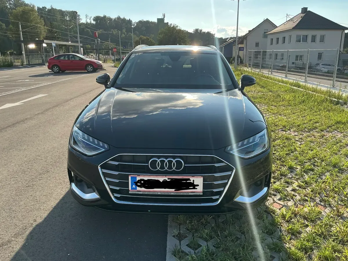 Audi A4 2020 photo 2