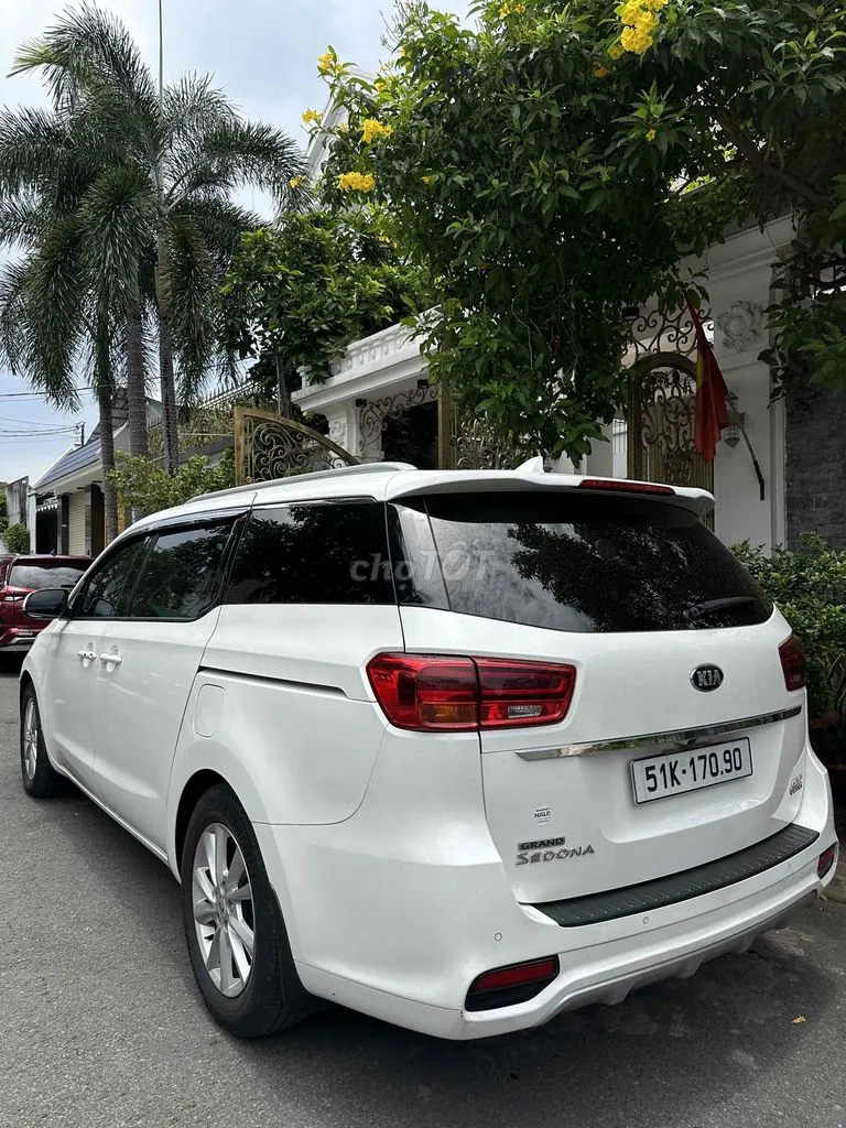 Kia Sedona 2019 photo 3
