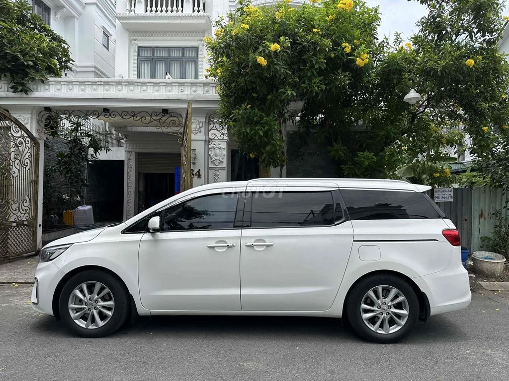 Kia Sedona 2019 photo 4