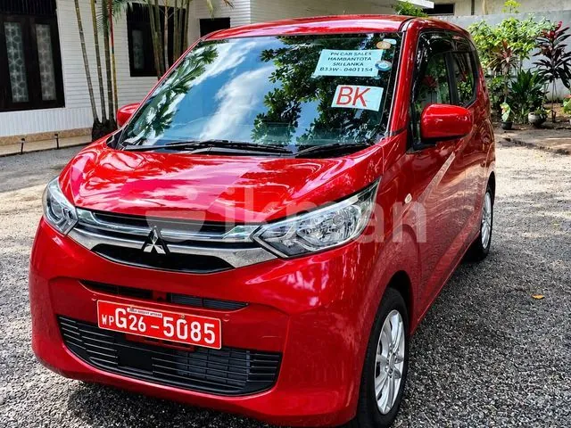 Mitsubishi Ek Wagon 2024 photo 5