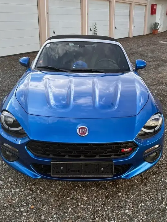 Fiat 124 Spider 2016 photo 2