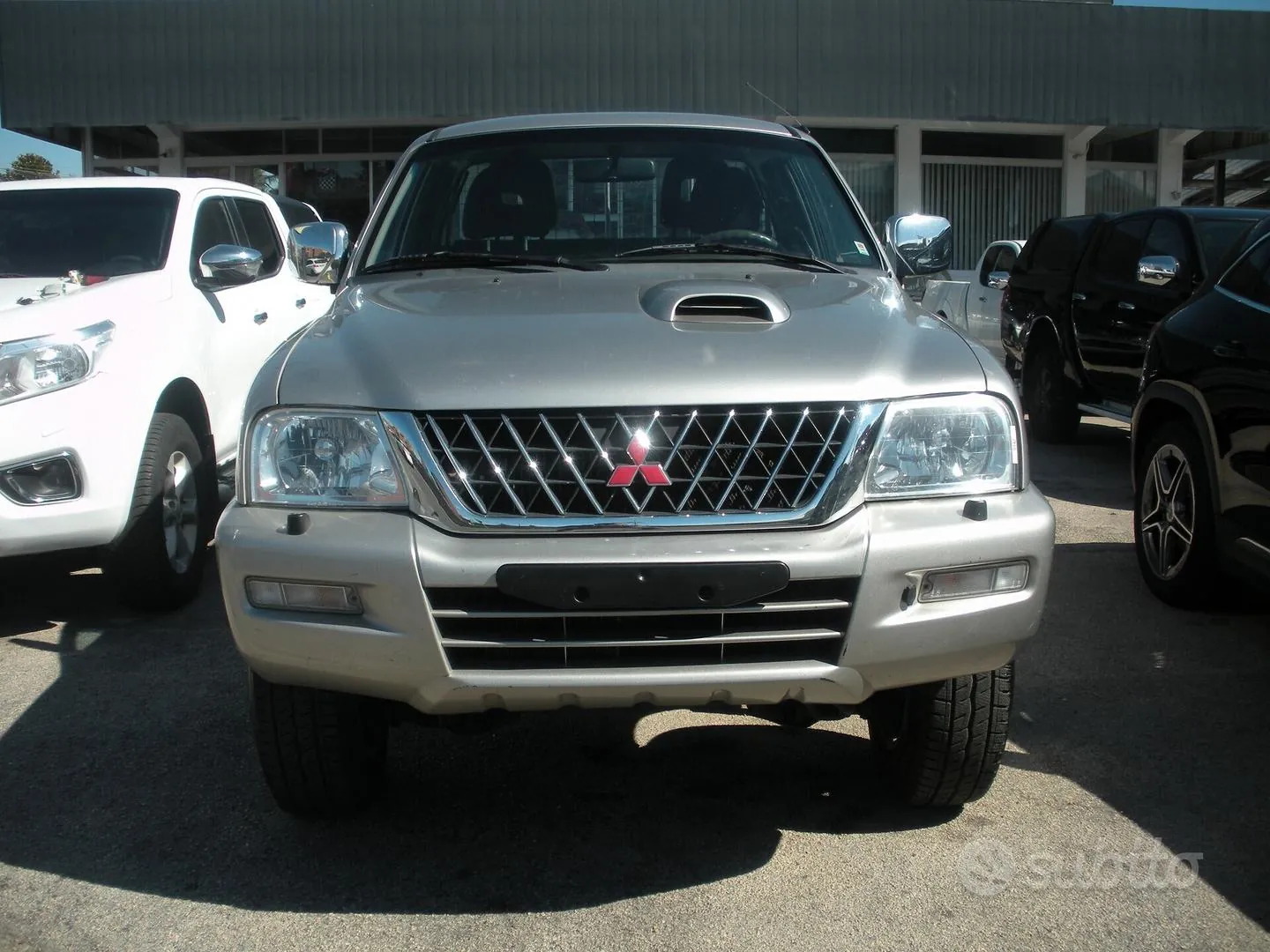 Mitsubishi L200 2005 photo 2