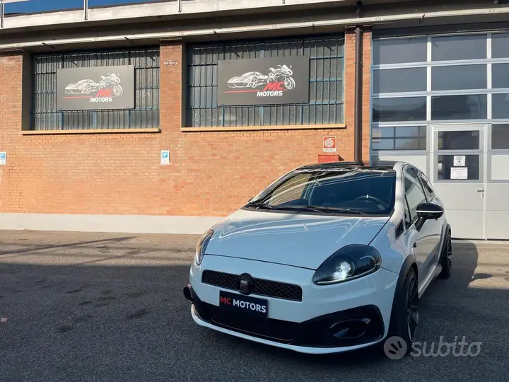 Fiat Grande Punto 2008 photo 4