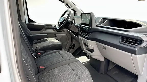 Ford Custom 2025 photo 3
