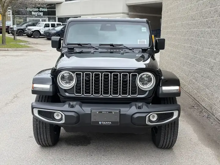 Jeep Wrangler 2026 photo 5