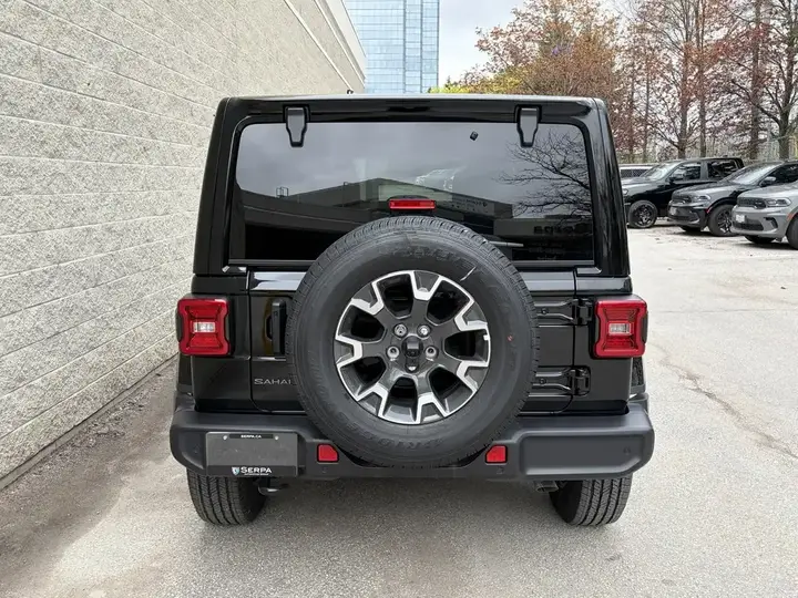 Jeep Wrangler 2026 photo 3