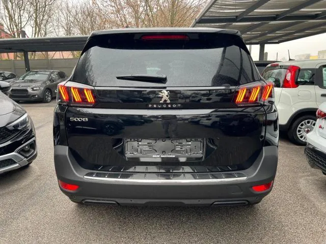 Peugeot 5008 2024 photo 5