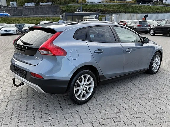 Volvo V40 Cross Country 2017 photo 3