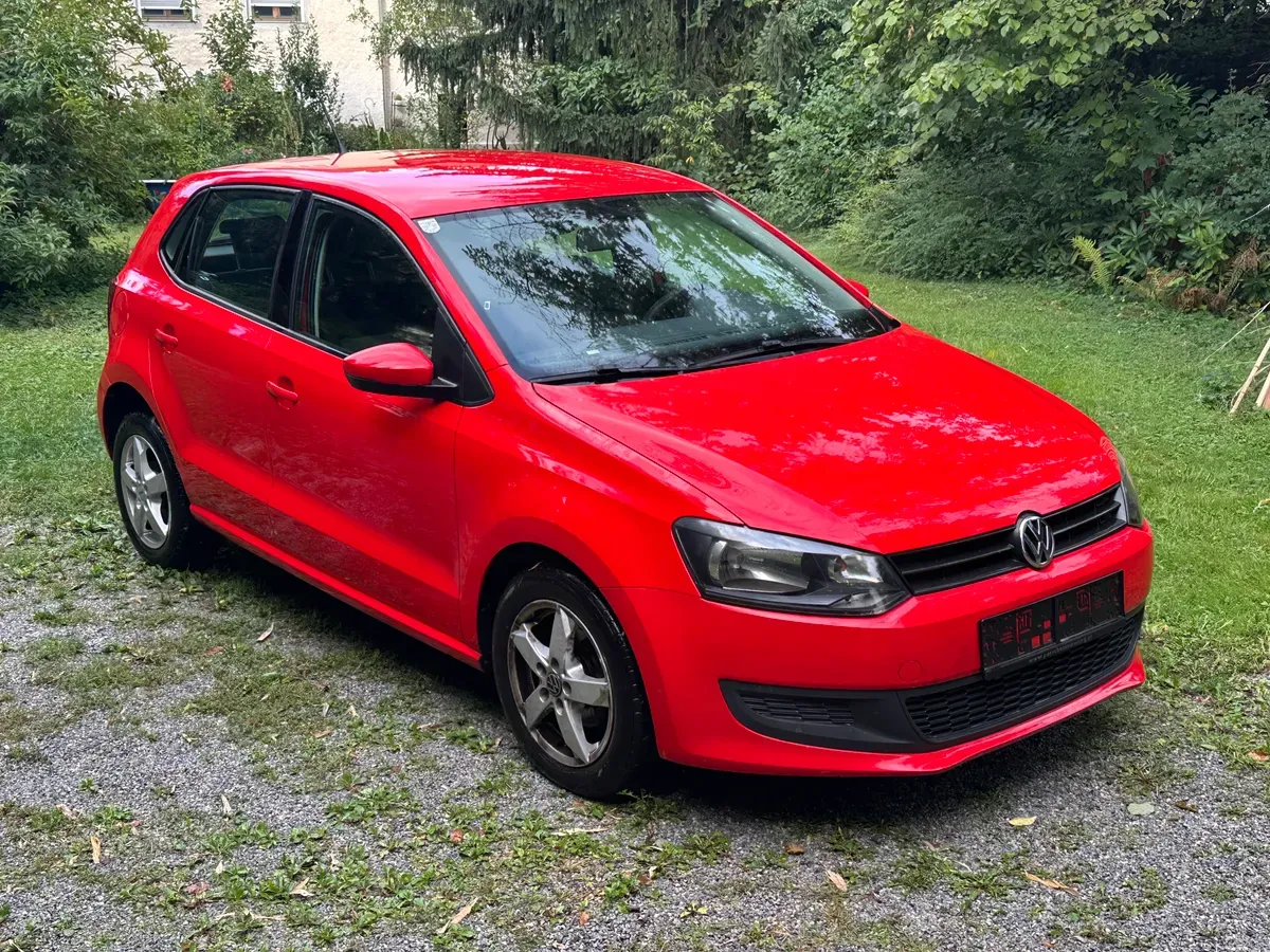 Volkswagen Polo 2011 photo 2