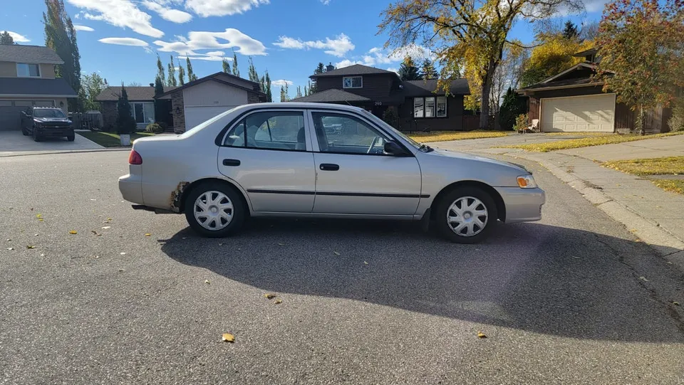Toyota Corolla 2001 photo 2
