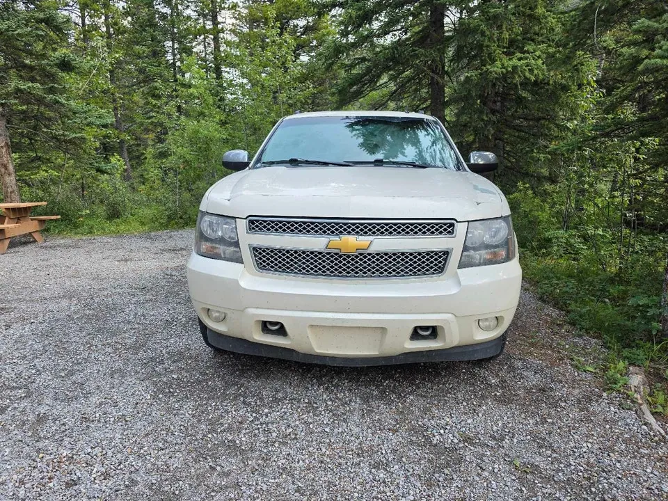 Chevrolet Avalanche 2012 photo 4