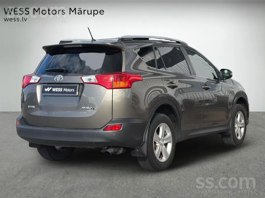 Toyota Rav4 2014 photo 2
