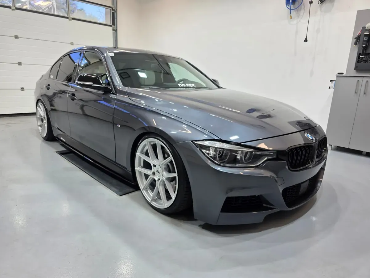 BMW 3 Series 2013 photo 2