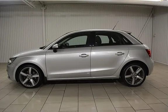 Audi A1 2012 photo 3