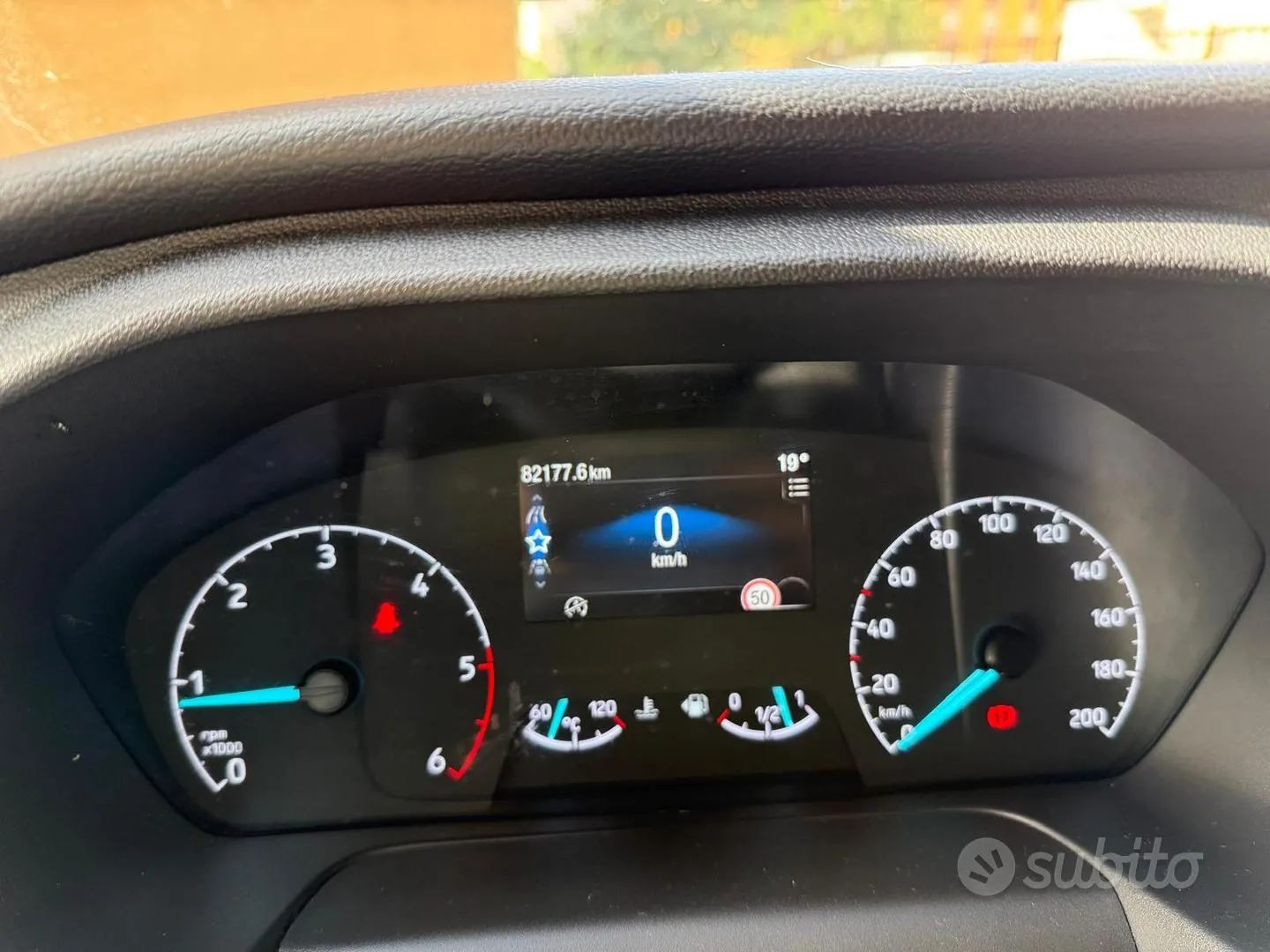 Ford Tourneo Custom 2021 photo 2