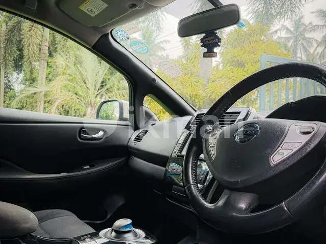 Nissan Leaf 2012 photo 4