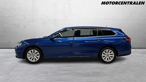 Volkswagen Passat 2024 photo 4