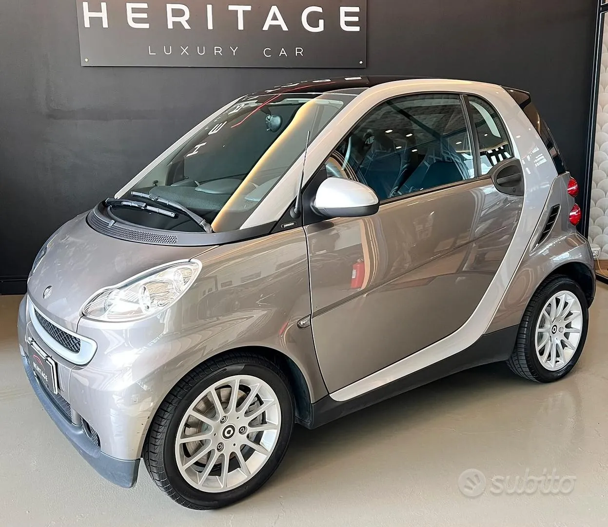 Smart Fortwo 2010 photo 2