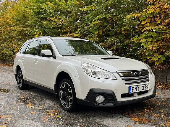Subaru Outback 2014 photo 2