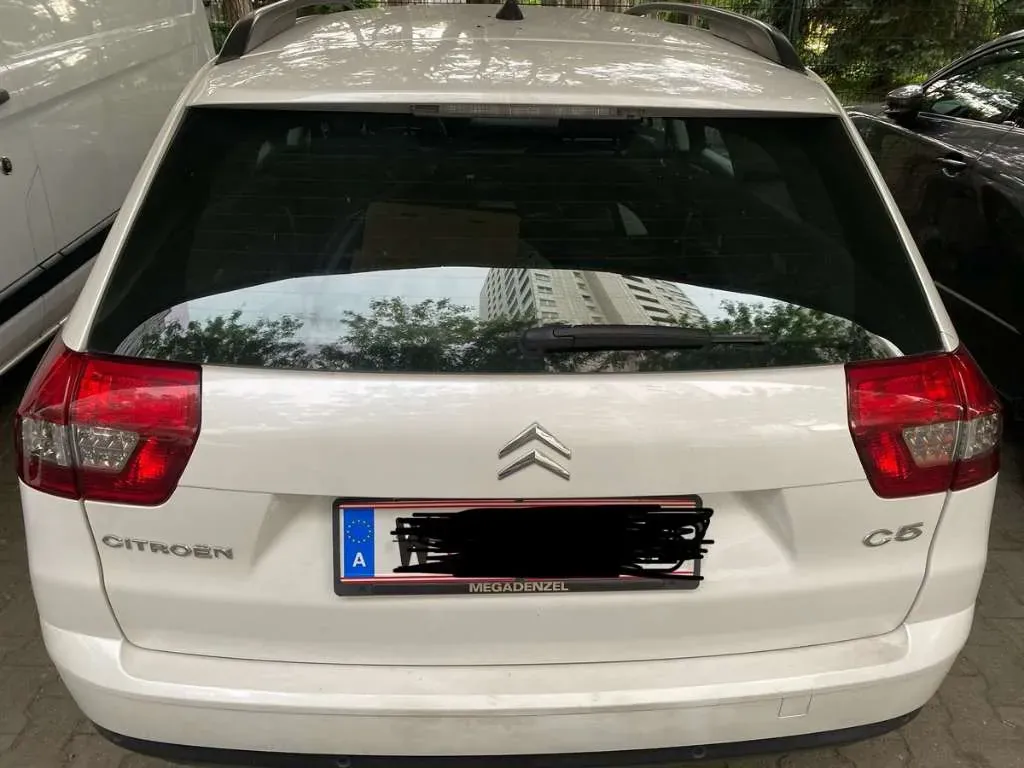 Citroen C5 2012 photo 2