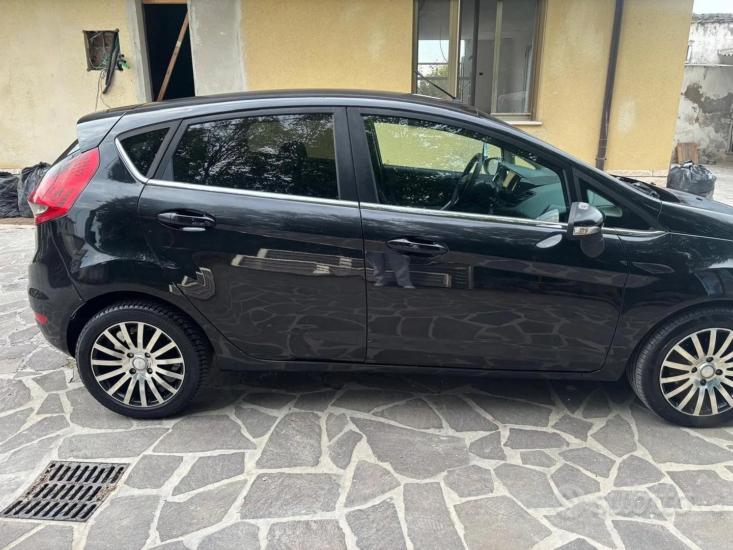 Ford Fiesta 2009 photo 3
