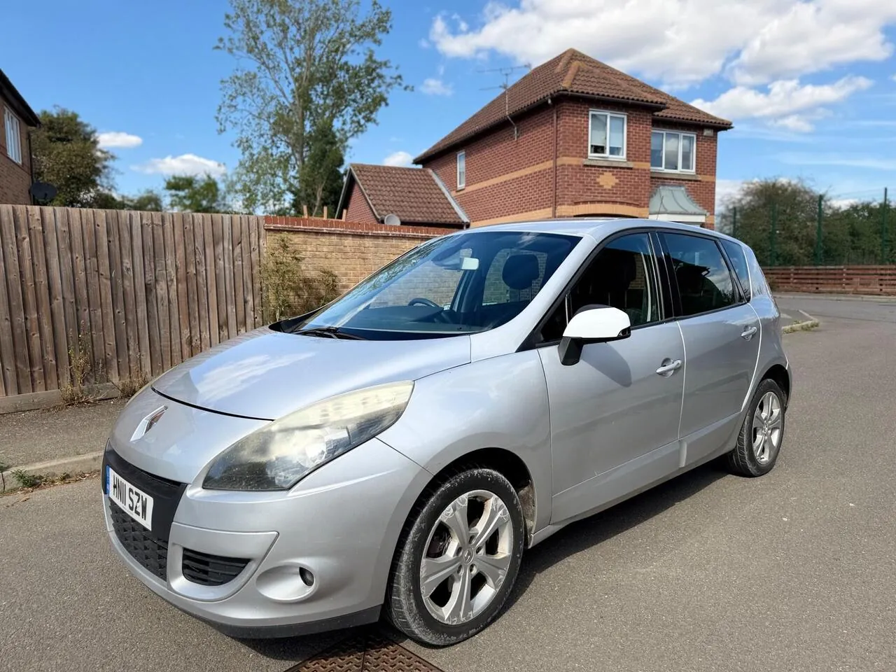 Renault Scenic 2011 photo 5