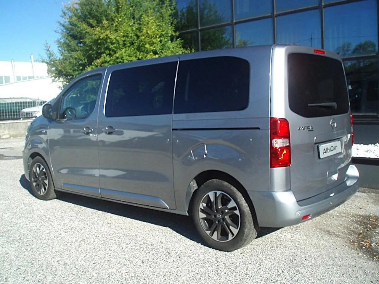 Opel Zafira 2022 photo 3