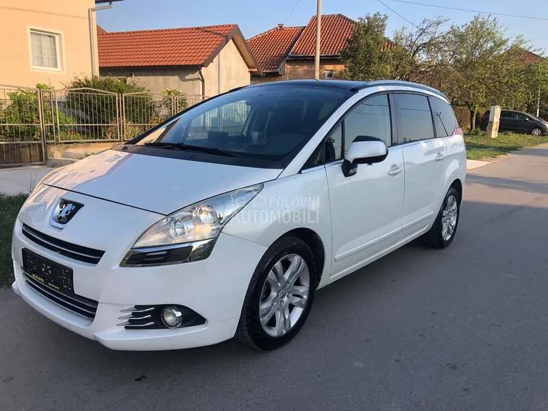 Peugeot 5008 2010 photo 2