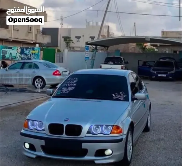 BMW 3 Series 2002 photo 2