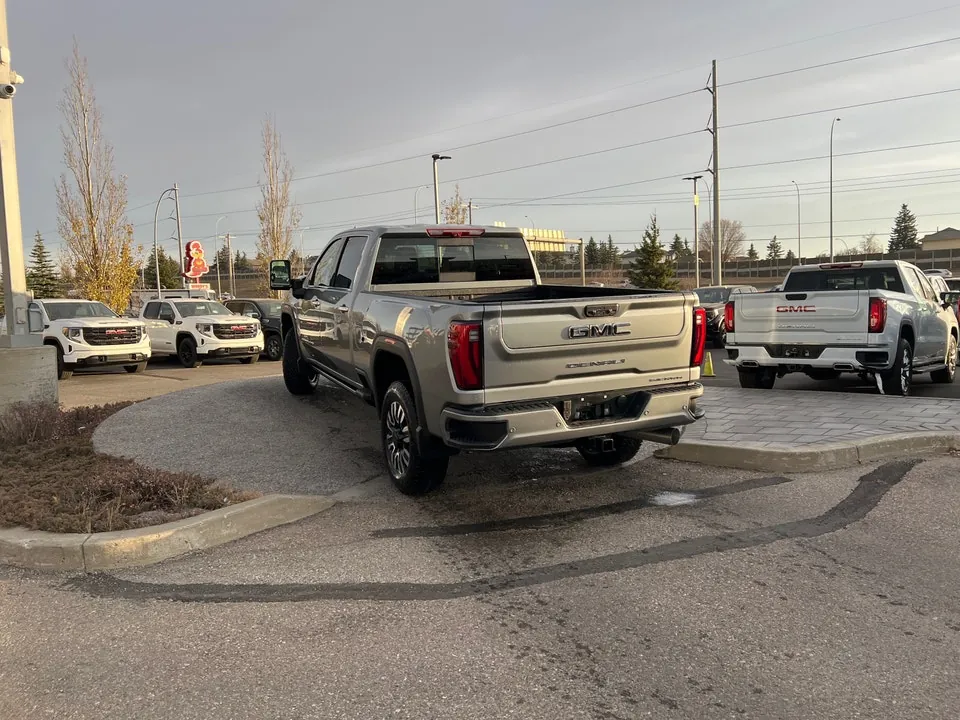 GMC Sierra 3500Hd 2026 photo 4