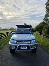 Toyota Land Cruiser Prado 2000 photo 3