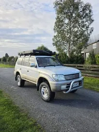 Toyota Land Cruiser Prado 2000 photo 2