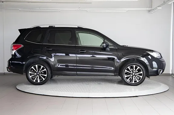 Subaru Forester 2018 photo 4