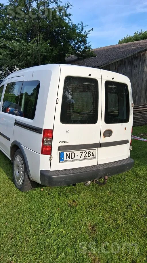 Opel Combo 2010 photo 4