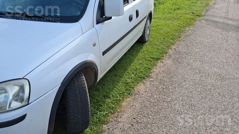 Opel Combo 2010 photo 2