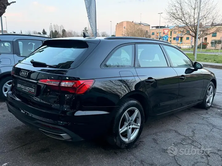 Audi A4 Avant 2022 photo 5