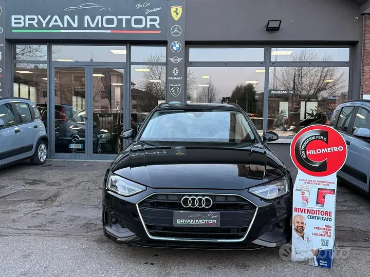 Audi A4 Avant 2022 photo 2