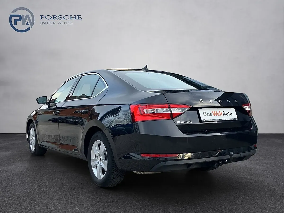 Skoda Superb 2021 photo 3