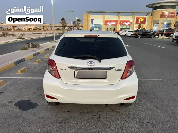 Toyota Yaris 2014 photo 5
