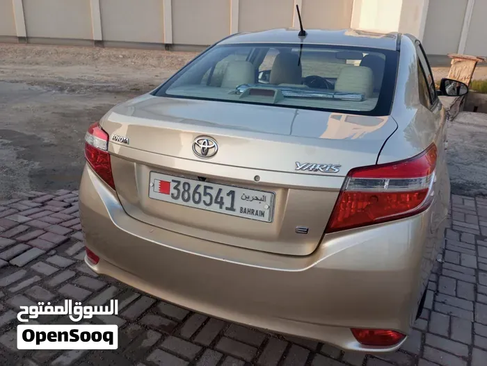 Toyota Yaris 2014 photo 4
