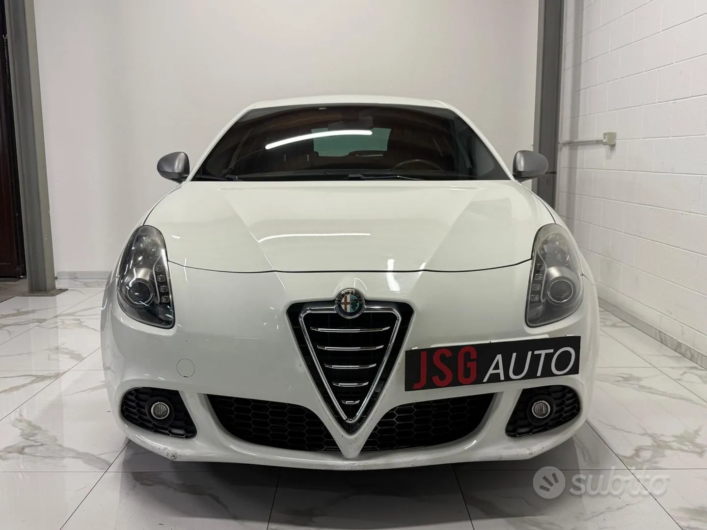Alfa Romeo Giulietta 2014 photo 2