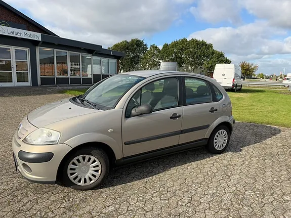 Citroen C3 2008 photo 2