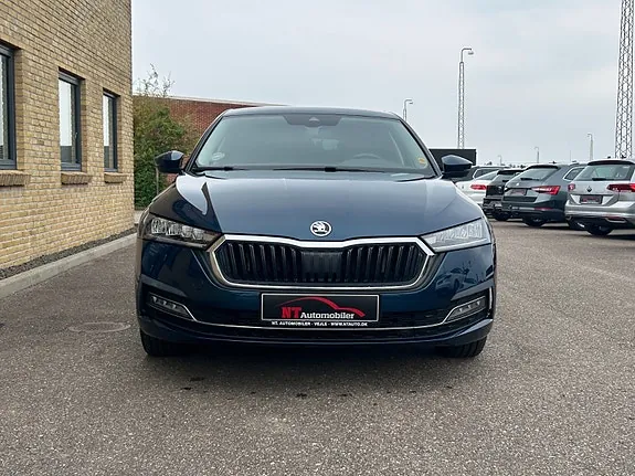 Skoda Octavia 2021 photo 3